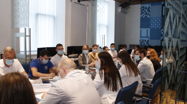 Круглый стол по работе молодежного сектора гражданского общества Краснодарского края