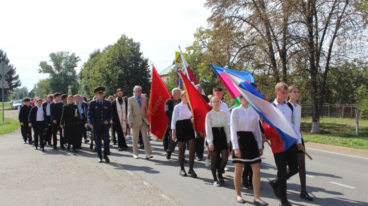 Жители села почтили память погибших во время Великой Отечественной войны односельчан