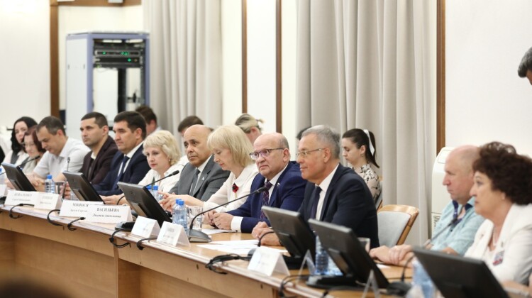 Вениамин Кондратьев встретился с членами Совета по развитию гражданского общества и правам человека в Краснодарском крае