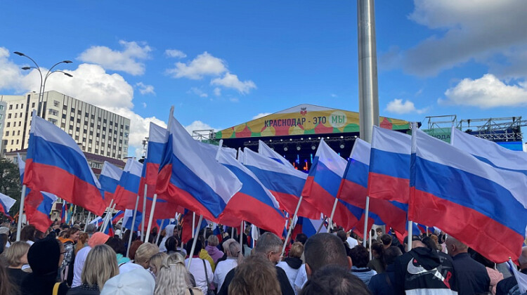 Более 15 тысяч жителей Кубани приняли участие в акции #СвоихНеБросаем