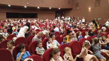 Краснодарское отделение Российского детского фонда поздравило детей  с началом учебного года