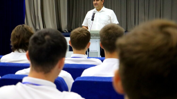 Сергей Коваленко выступил перед студентами Брюховецкого аграрного колледжа