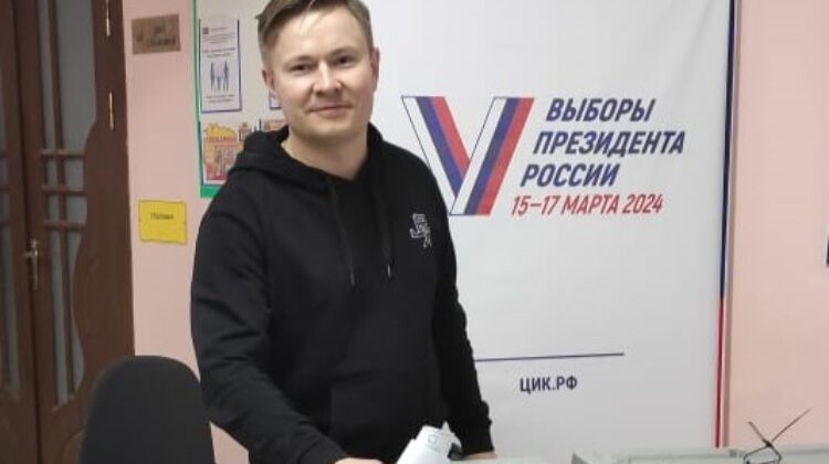 Член Совета Олег Сычев проголосовал и посетил храм в станице Динской