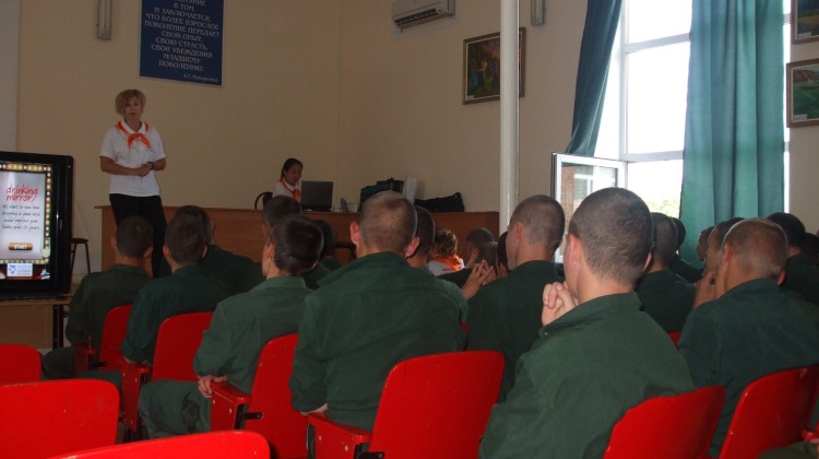 В канун Дня защиты детей член Совета Михаил Дурило посетил Белореченскую воспитательную колонию