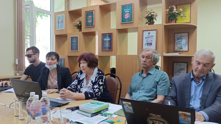 Член комиссии Совета по экологии Нина Витульская приняла участие в обсуждении организации  туристических маршрутов