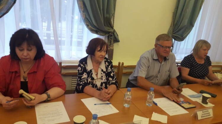 Член комиссии Совета по экологии Нина Витульская высказала мнение о застройке Краснодара