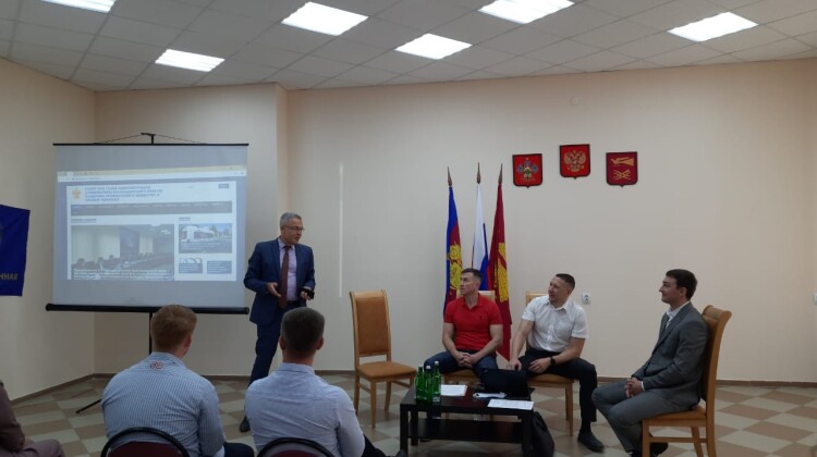 Председатель Совета открыл выступления спикеров на зональном форуме молодых депутатов в Кореновске