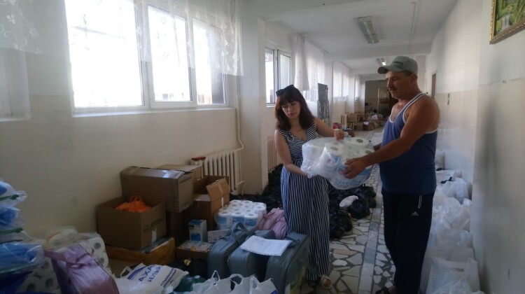 Брюховецкие фермеры отправили очередную партию гуманитарной помощи жителям Туапсинского района