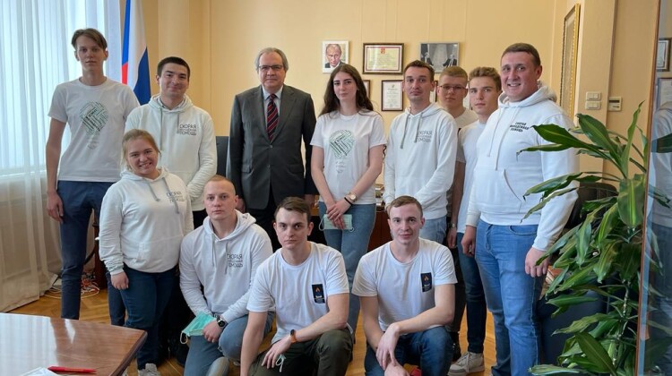 Глава СПЧ встретился с белгородскими волонтерами, помогающими беженцам