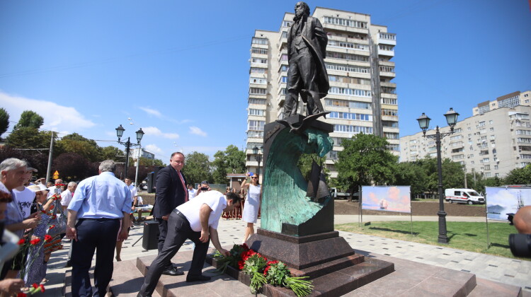 Артем Миносян – один из организаторов открытия памятника Айвазовскому в Краснодаре