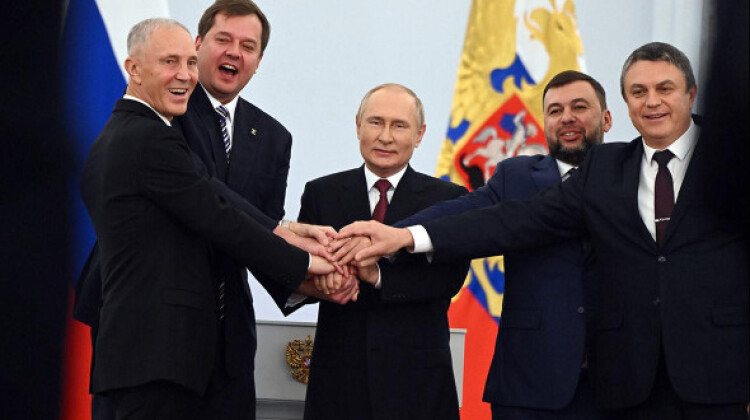 Путин подписал договор о вхождении новых территорий в состав России