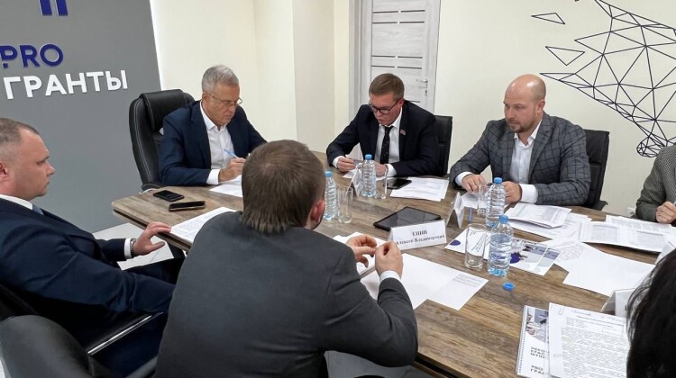 Андрей Зайцев выступил с докладом на совещании по стимулированию НКО