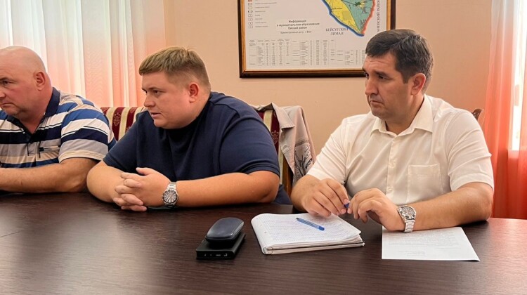 Сергей Коваленко в Ейске принял участие в рассмотрении обращений жителей района