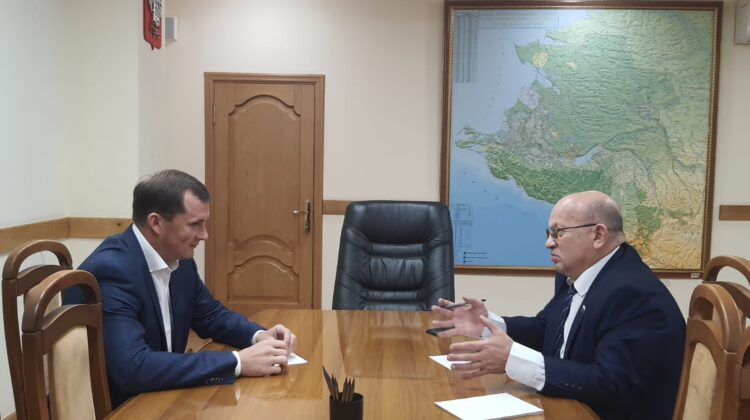 Заместитель председателя Совета Станислав Бабин встретился с вице-губернатором Коробкой А.Н.